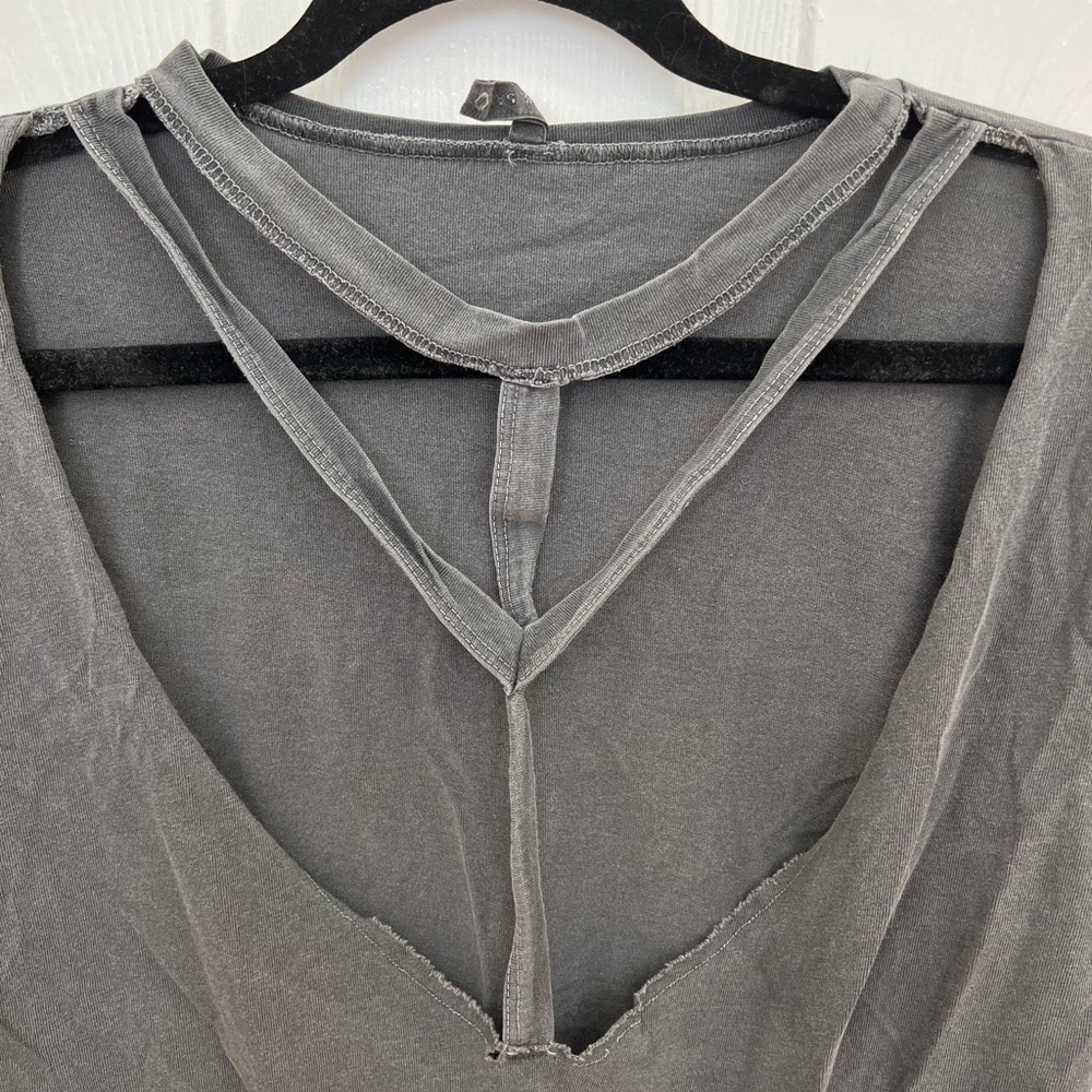 Emma & Sam Cut-Out Oversized T-Shirt - Picture 3 of 5